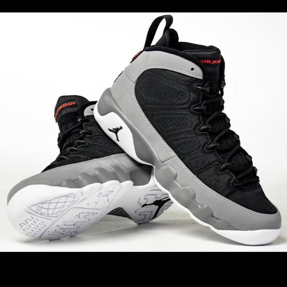 ❌SOLD❌ Air Jordan Retro 9 “Particle Grey” sneakers, New in Box, M9 - Picture 1 of 12